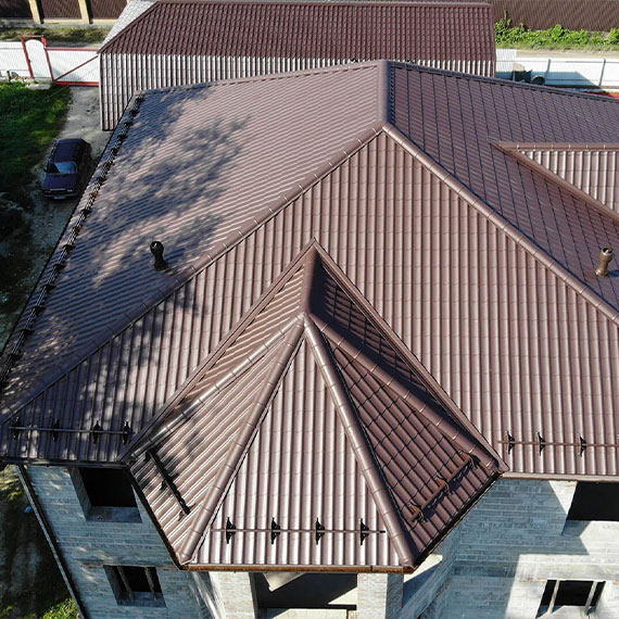 Монтаж сложной крыши и кровли в Среднеколымске и Сахе (Якутии)